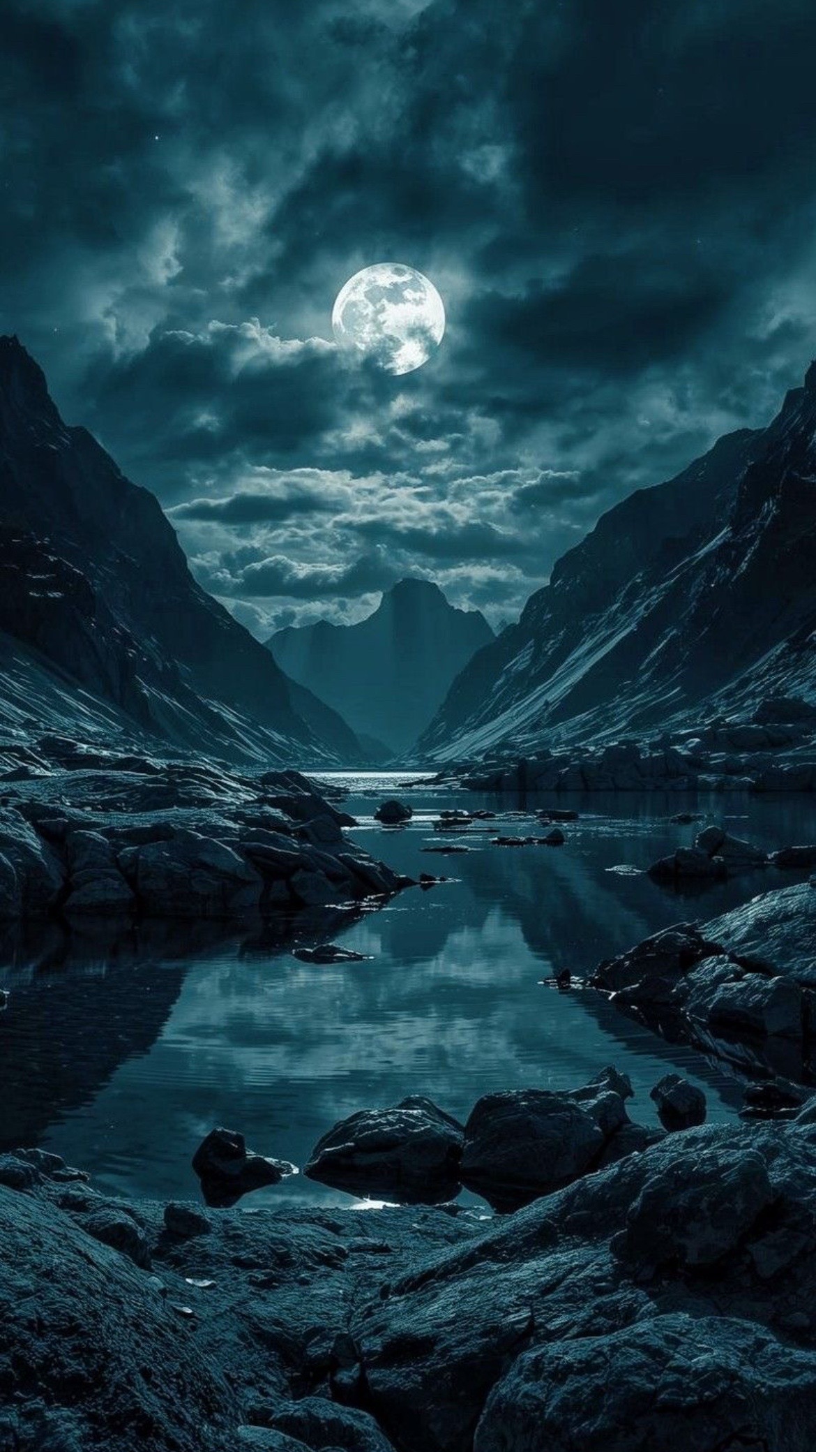 #luna #moon #valle #valley #montañas #mountains #reflejo #reflection #agua #water #noche #night #misterio #mystery