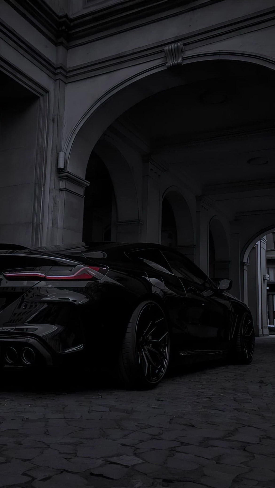 #coche #car #deportivo #sportscar #negro #black #arco #archway #lujo #luxury #urbano #urban #piedra #stone
