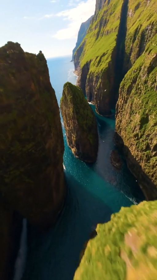 #paisaje #montaña #mountain #mar #oceano #drone